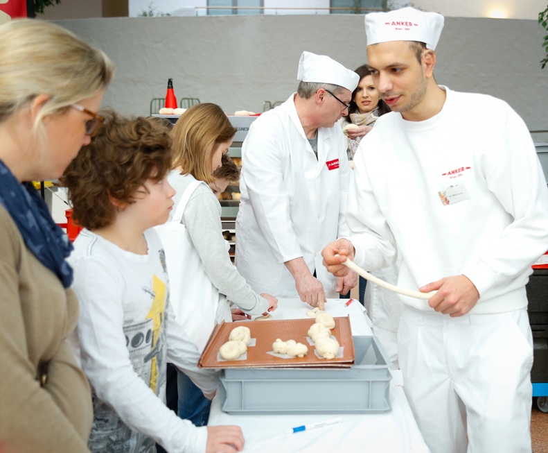 Anker Bäckerlehrlinge bei der Messe