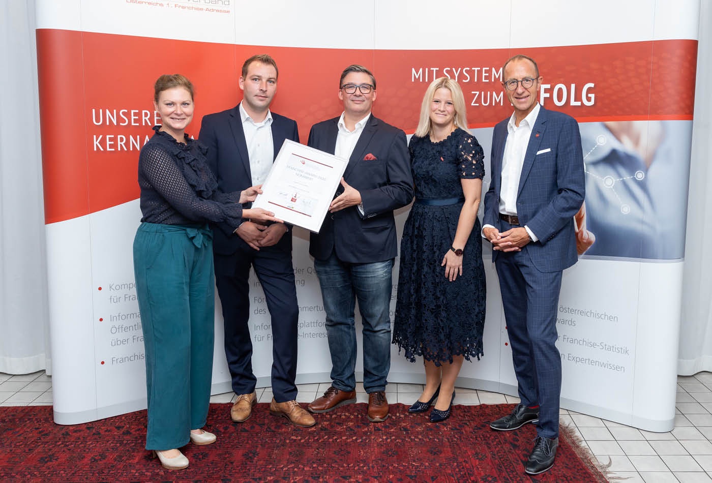 Alexander Buelacher gewinnt den Franchise Award in der Kategorie „Bester Franchise-Partner 2020“